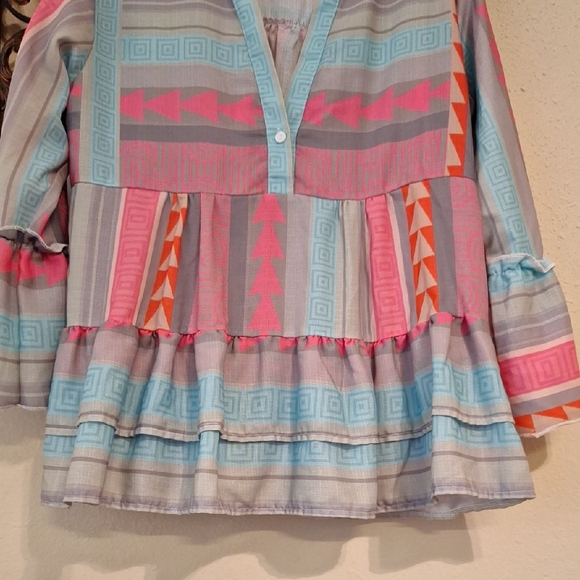 Vibrant Multicolor Women's Blouse. Excellent Condition NWOT Size SMALL - Picture 8 of 13